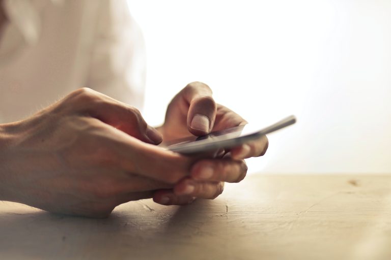 How to use Live Chat for Customer Self-Service